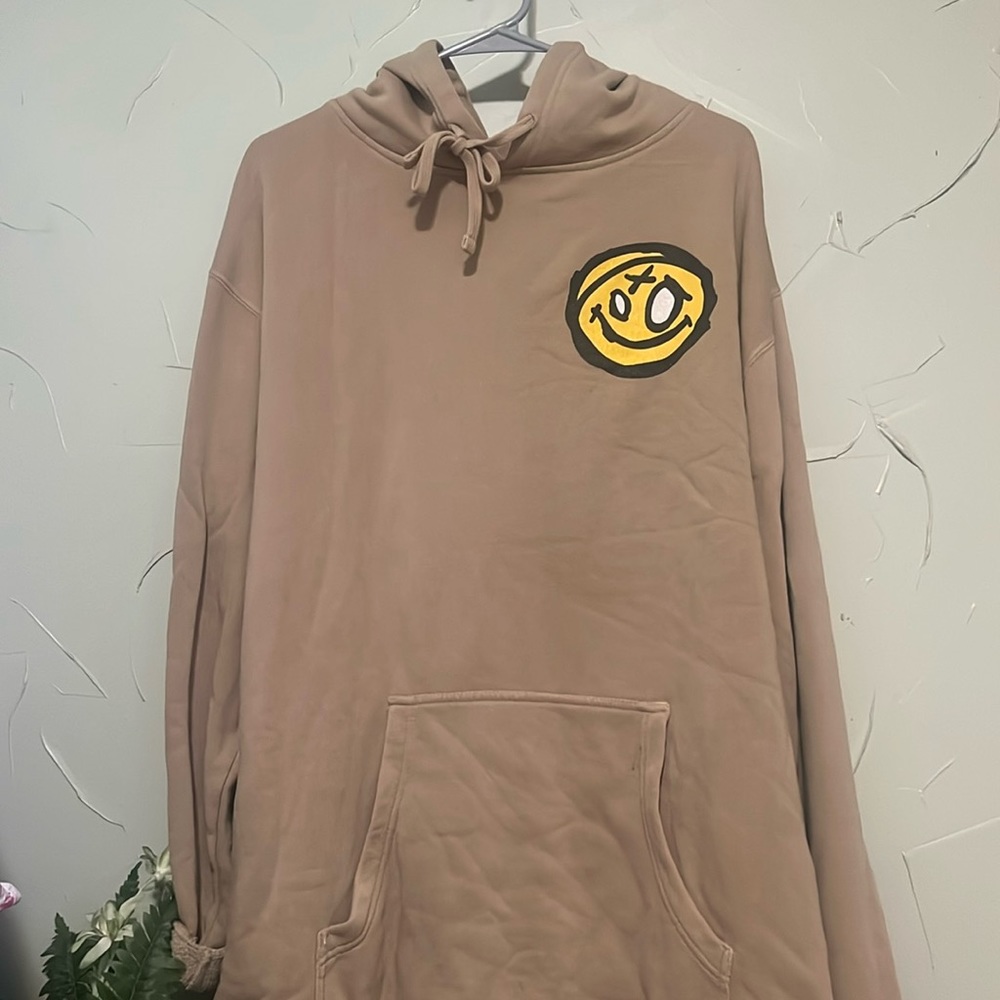 Unxpectd Smiley Hoodie (Tan) (XL)